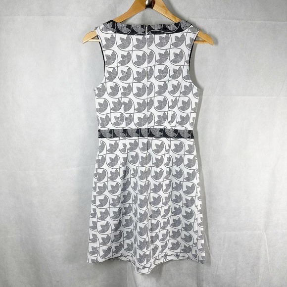 Trina Turk White Black Lucenda A-Line Dress Size 6 - Picture 2 of 9